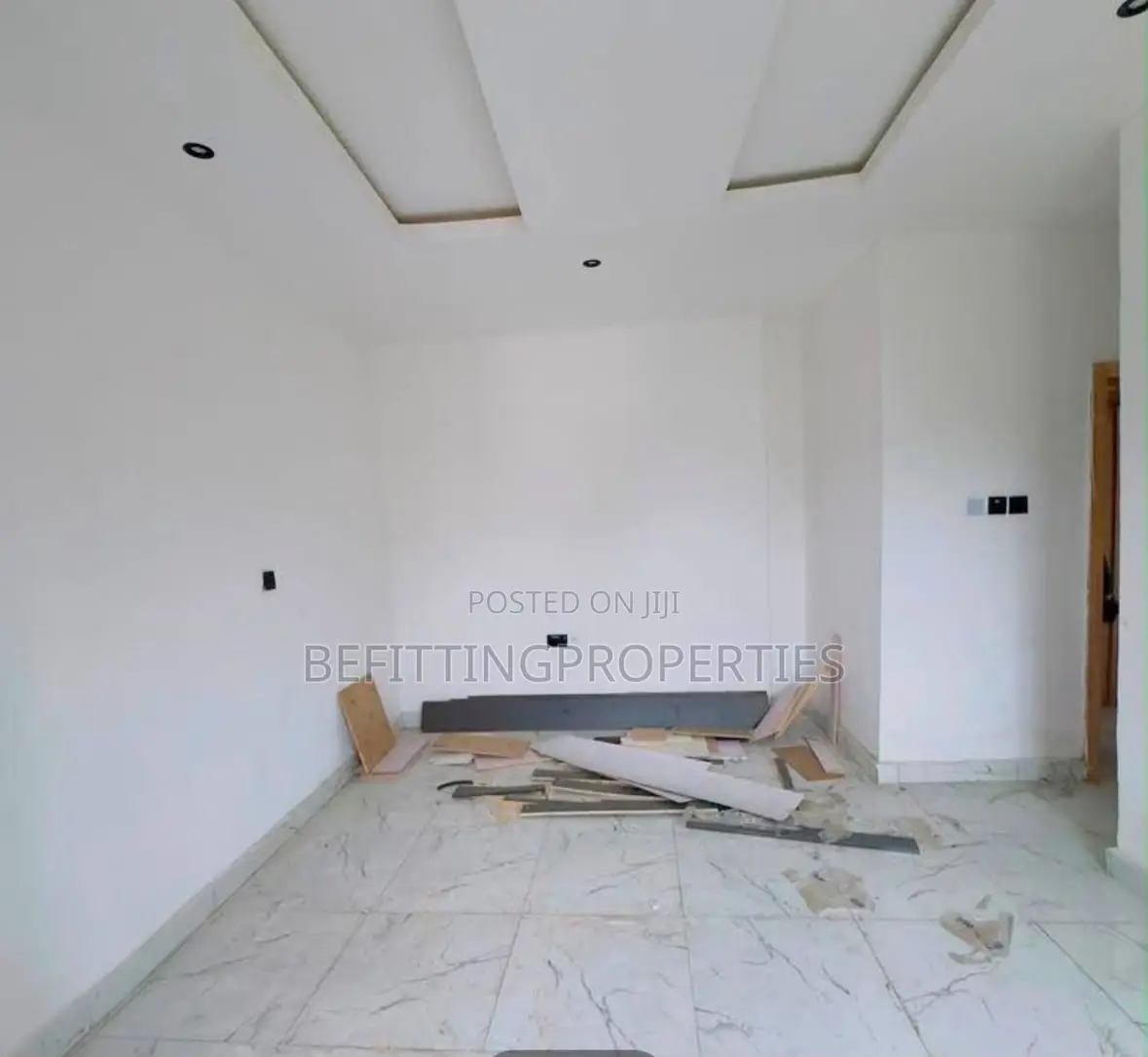 2bdrm Apartment in Yaba for sale