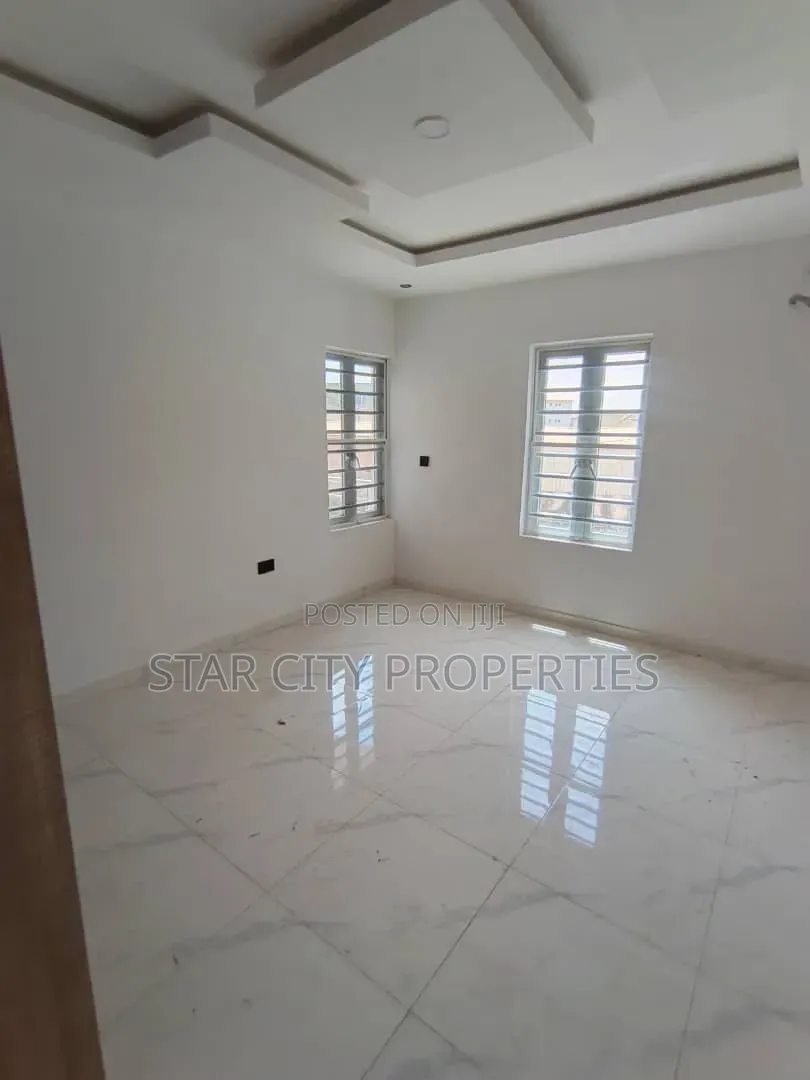 3bdrm Apartment in Opic, Isheri North for sale