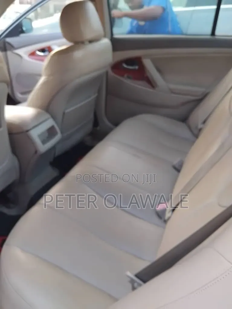 Toyota Camry 2011 Gray