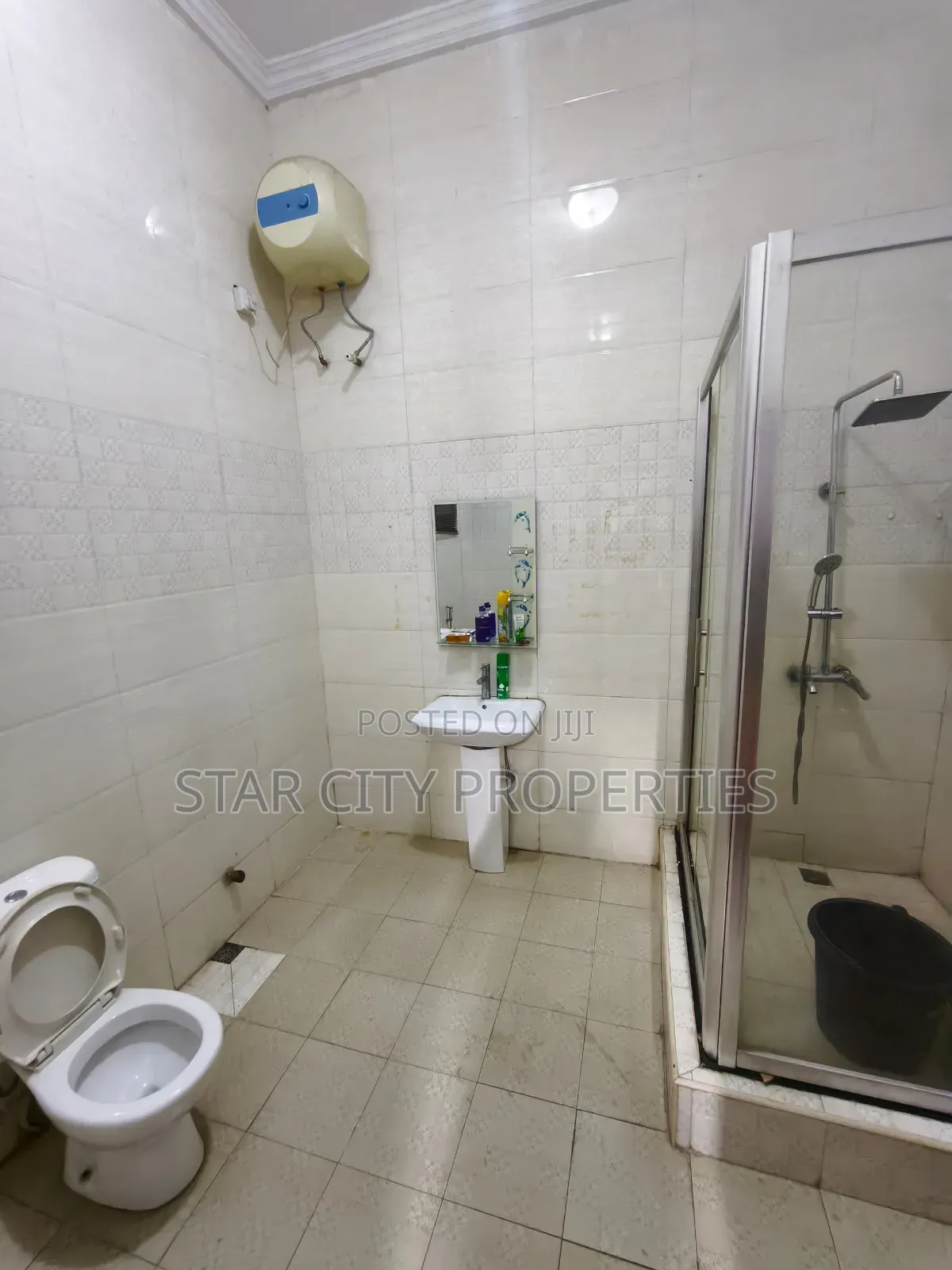 3bdrm Apartment in Ikeja Gra for rent