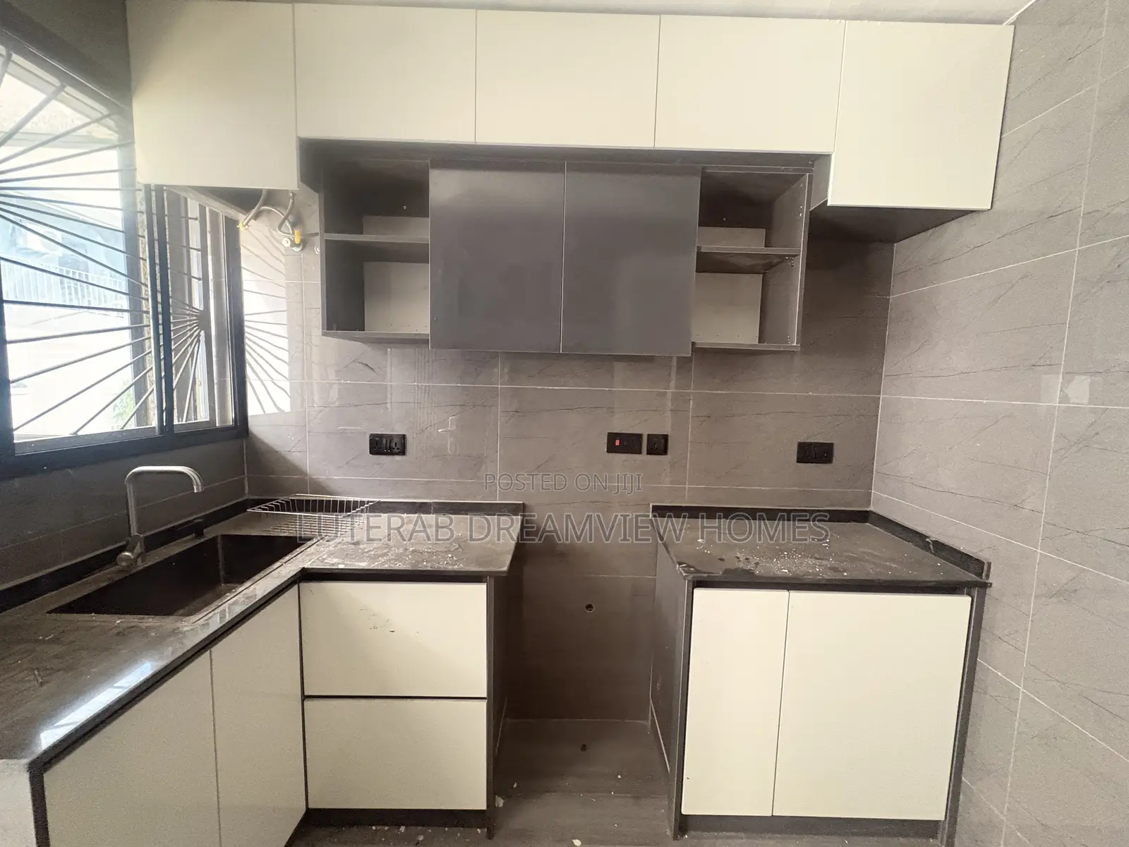 2bdrm Block of Flats in Zone 6 / Wuse for rent