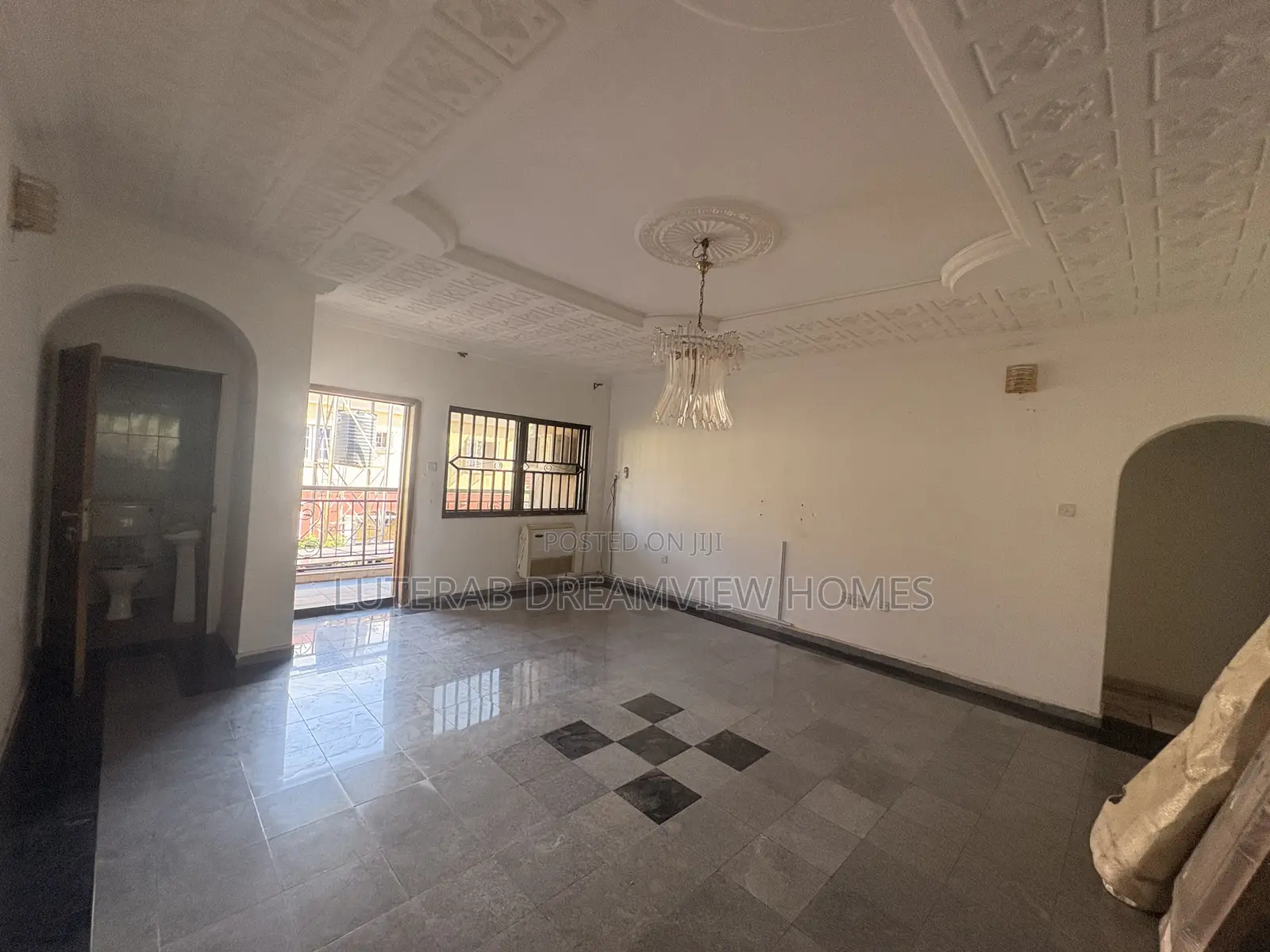 2bdrm Block of Flats in Zone 4 / Wuse for rent