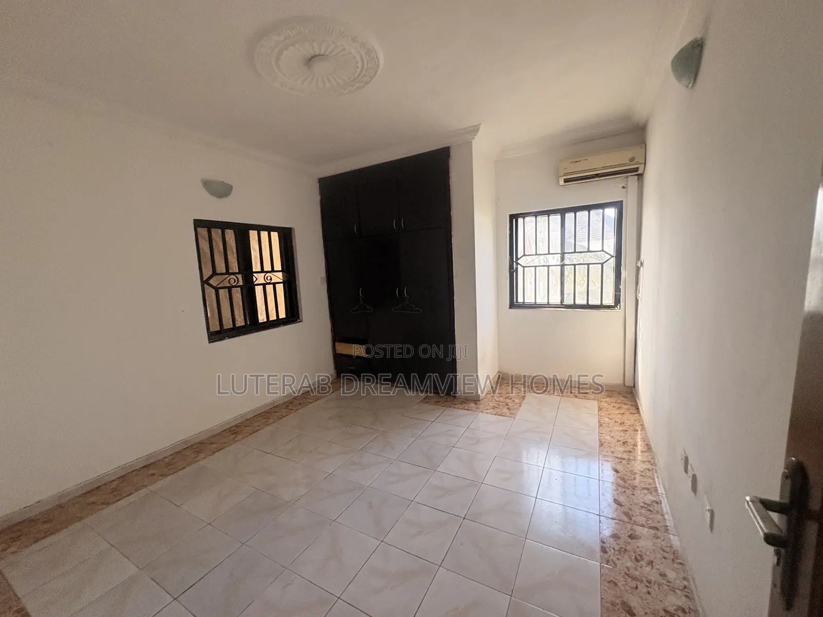 2bdrm Block of Flats in Zone 4 / Wuse for rent