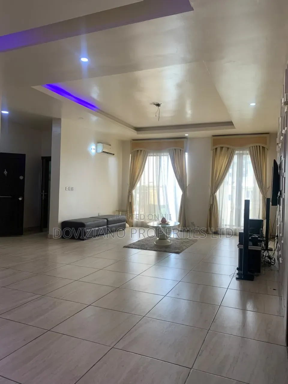 3bdrm Apartment in Victoria Island Extension for rent
