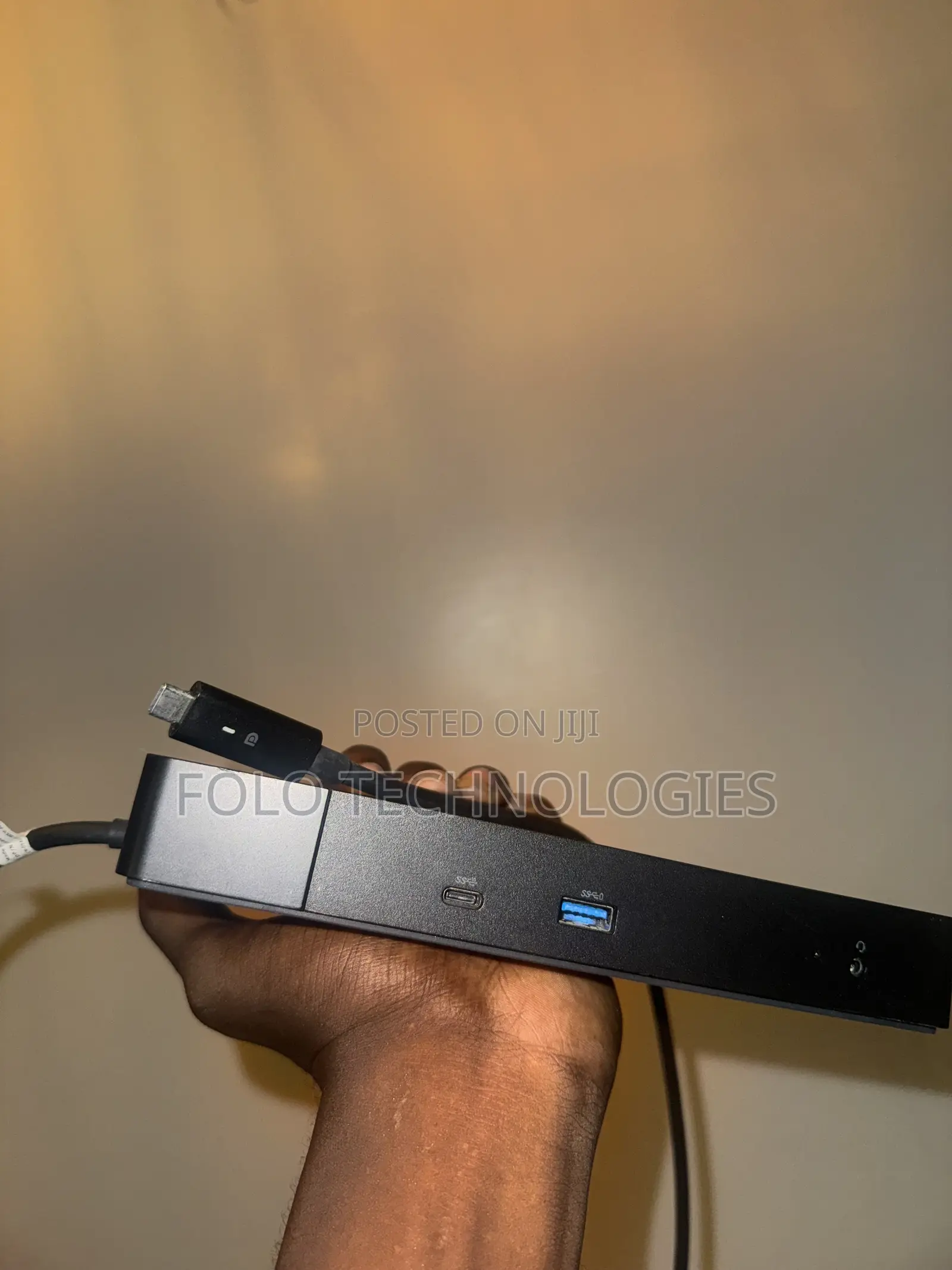 Dell Docking Station WD19 + Charger + Display Cable + USB Uplink Cable