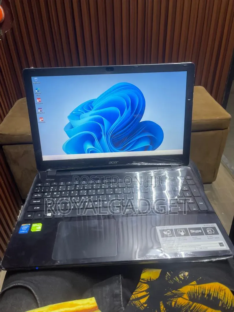 Laptop Acer Aspire E5-471G 8GB Intel Core i5 HDD 320GB