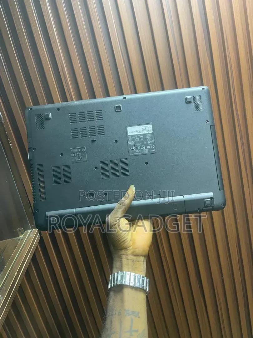 Laptop Acer Aspire E5-471G 8GB Intel Core i5 HDD 320GB