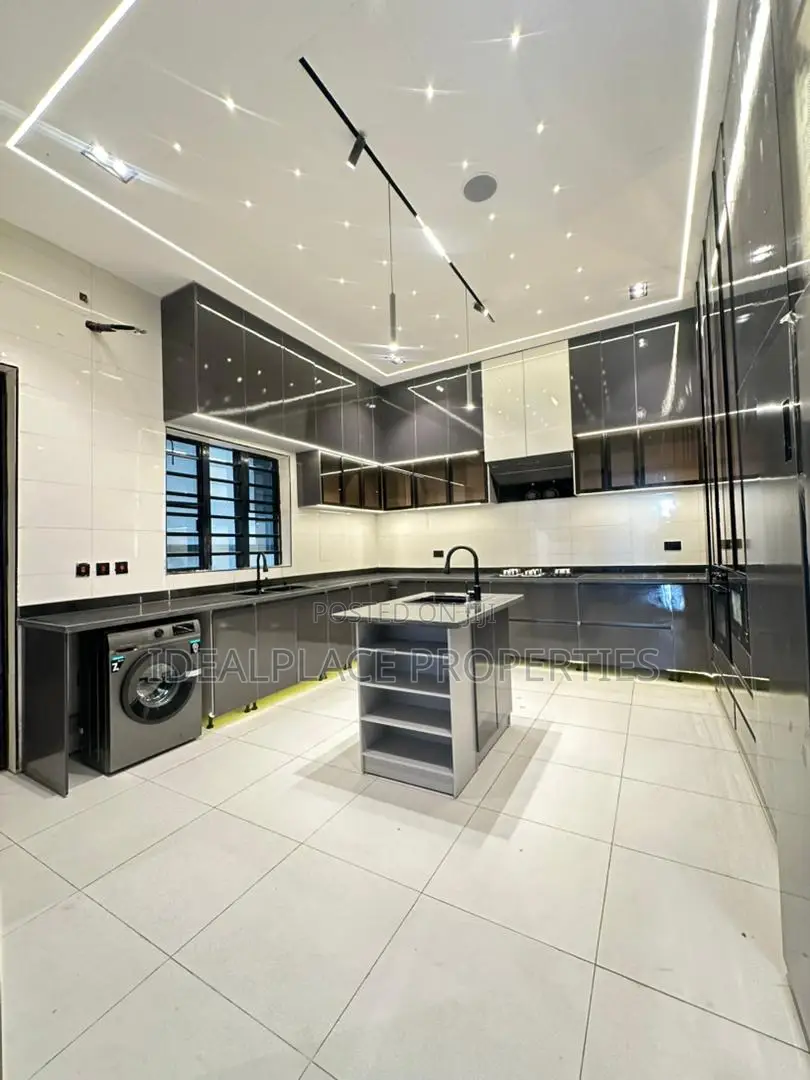 5bdrm Duplex in VGC / Ajah for sale