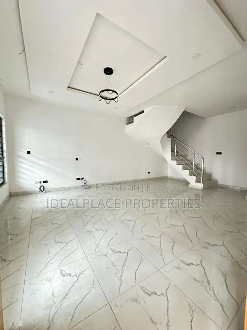 4bdrm Townhouse/Terrace in VGC / Ajah for sale