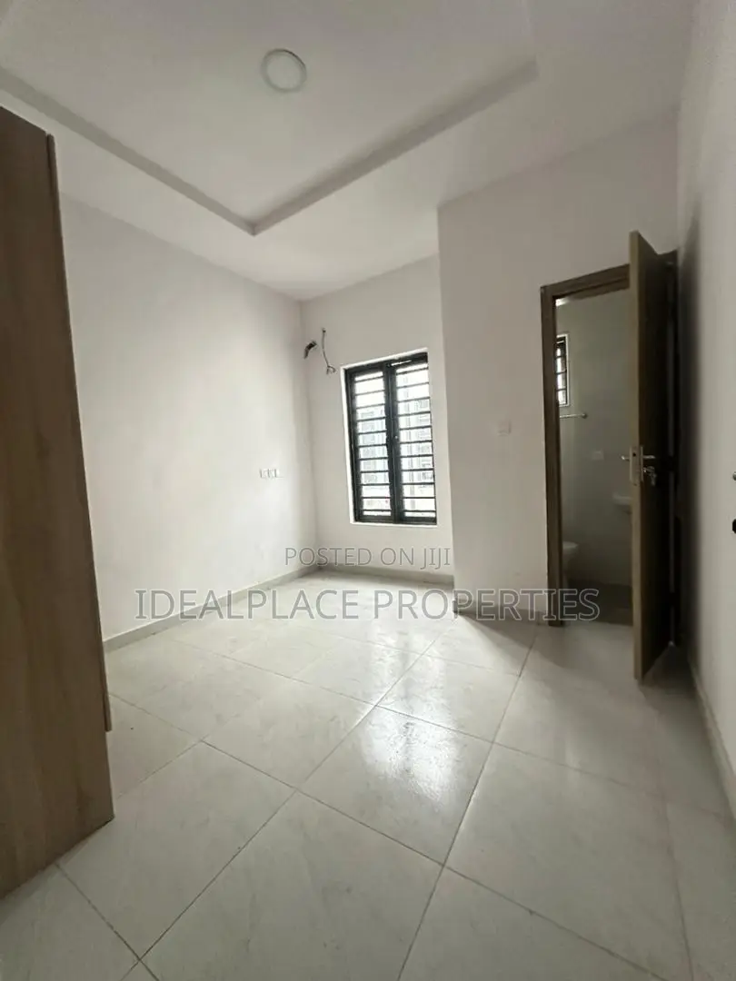 4bdrm Townhouse/Terrace in VGC / Ajah for sale
