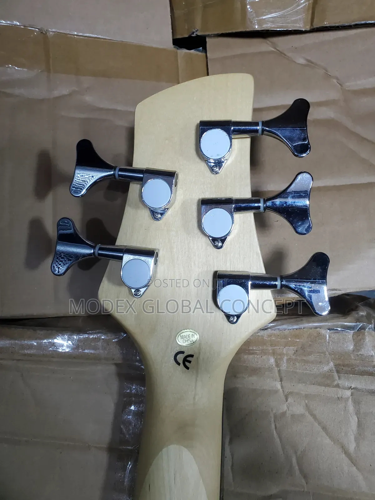 Armstrong Electric Bass Guitar ๐ธ