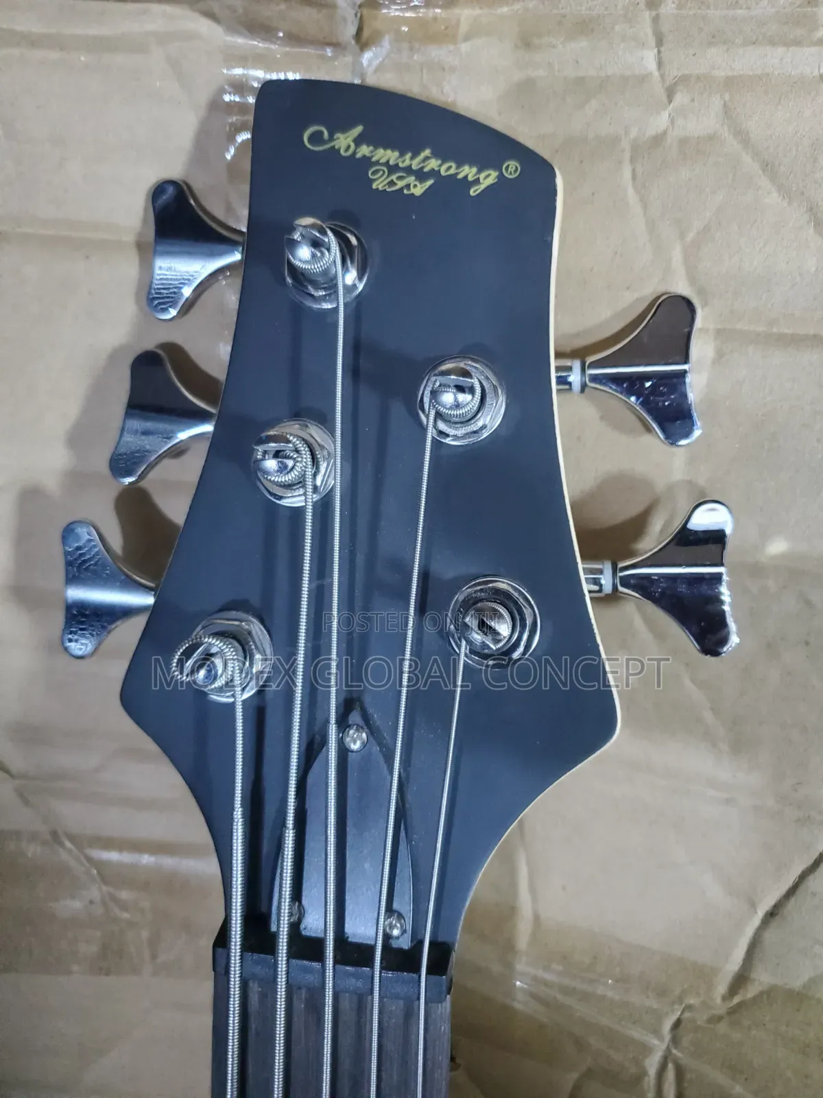 Armstrong Electric Bass Guitar ๐ธ