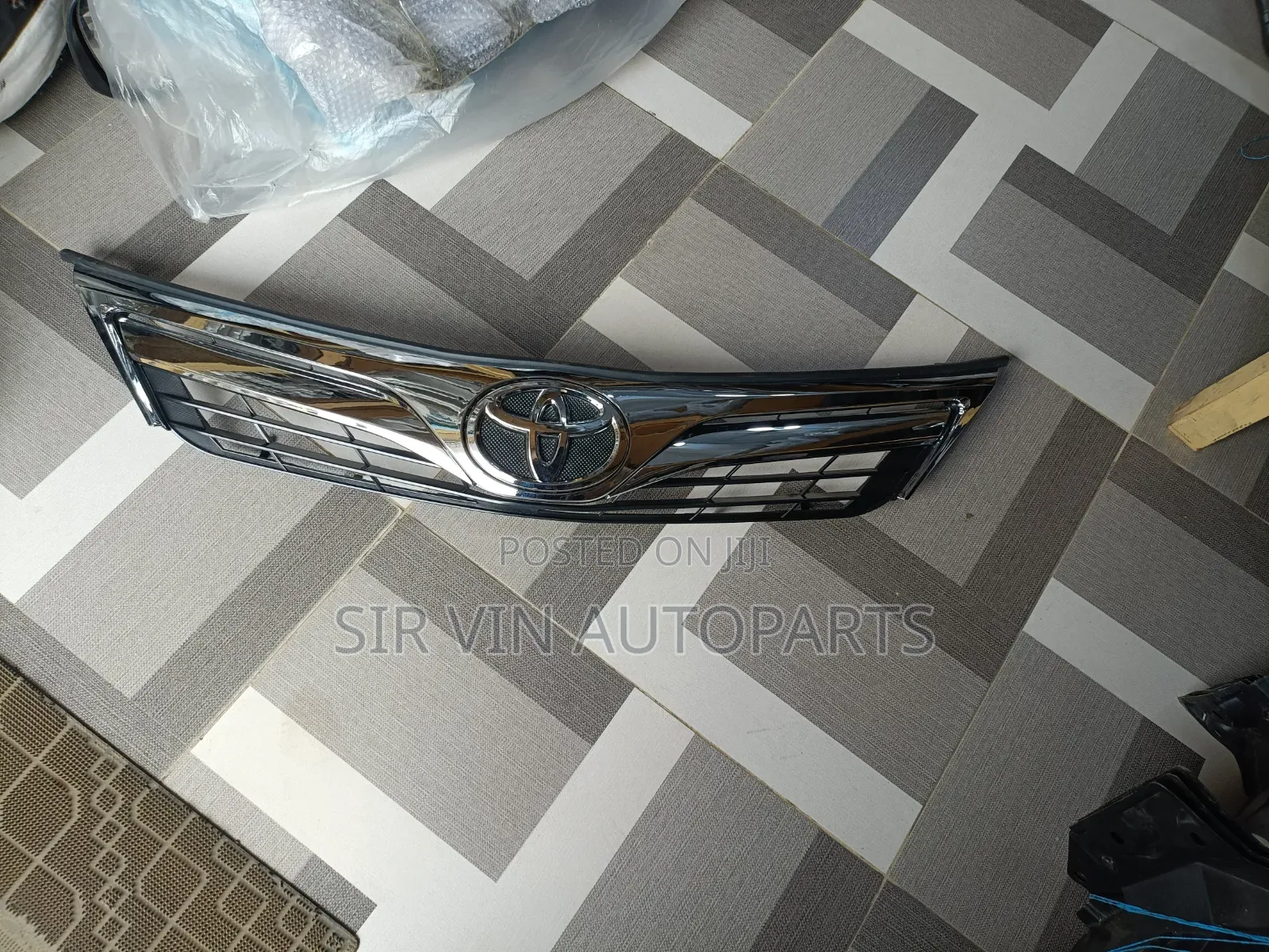 Front Grill Toyota Camry 2012-2013 XLE/LE