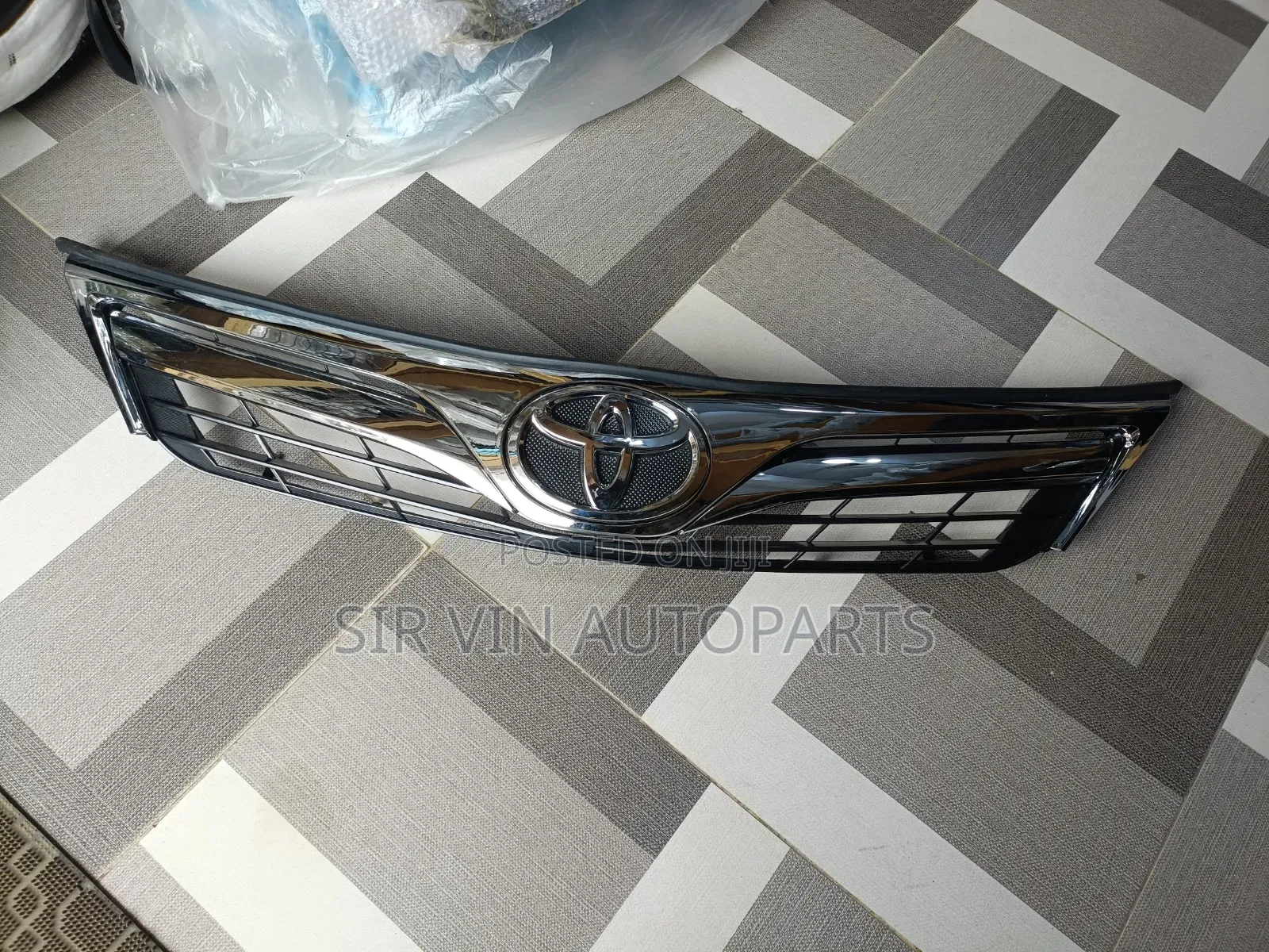 Front Grill Toyota Camry 2012-2013 XLE/LE
