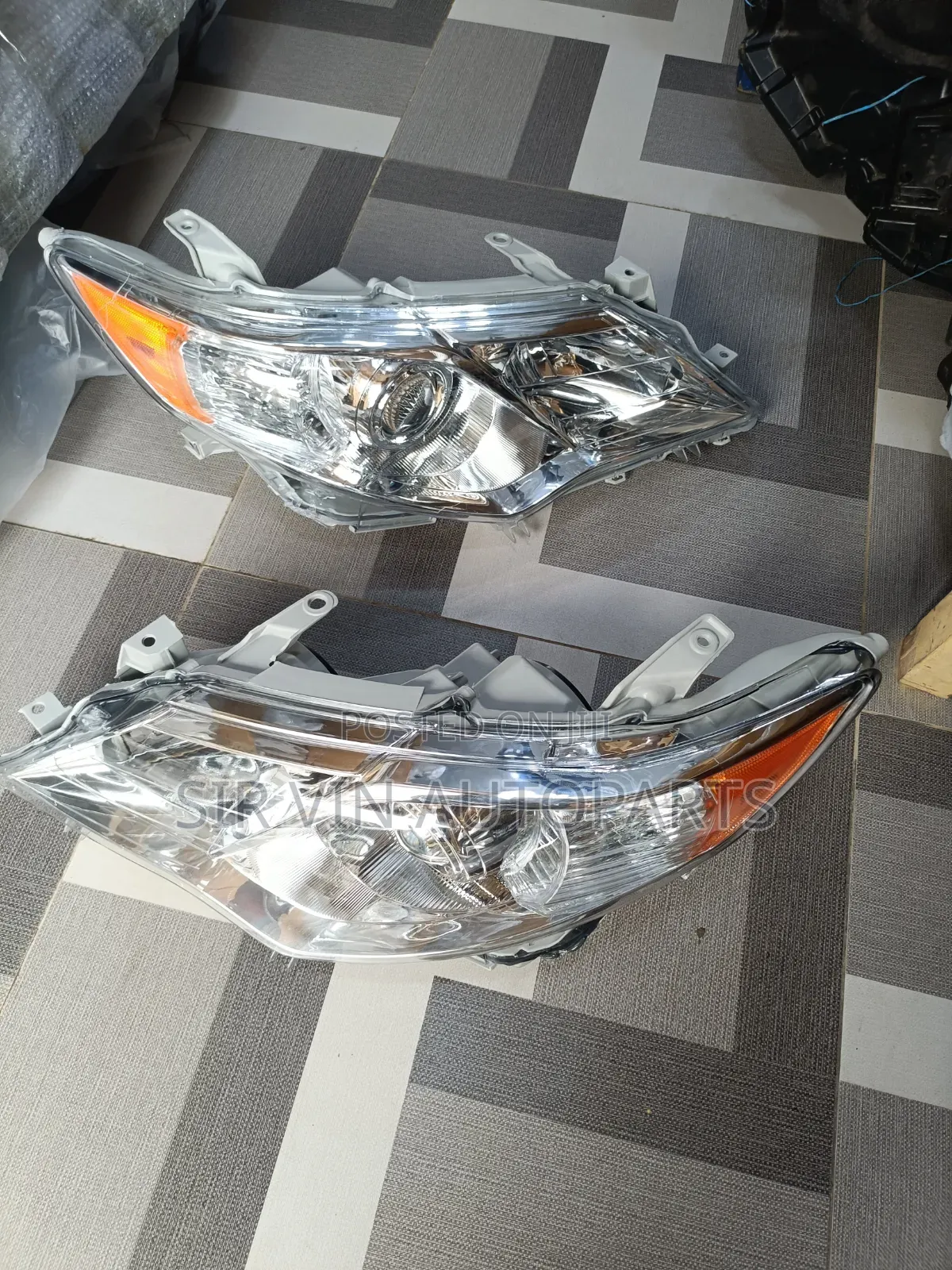 Headlight Toyota Camry 2012/2013.le/Xle