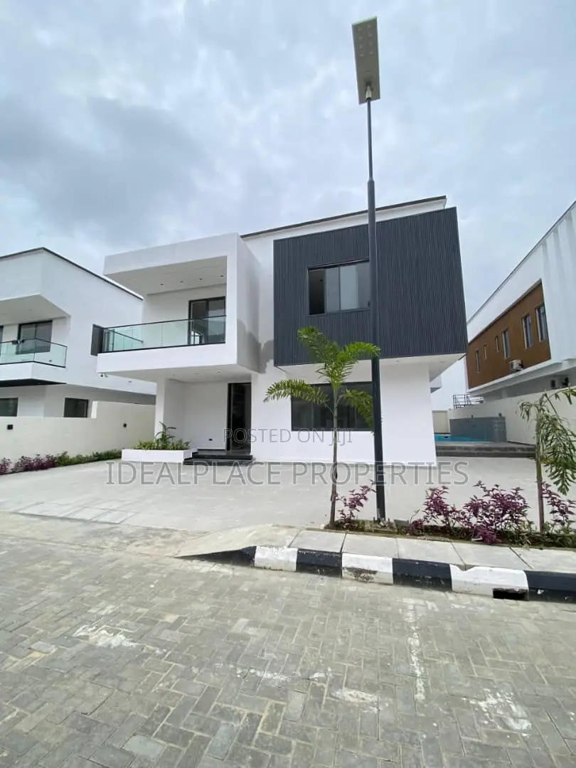4bdrm Duplex in Lekki Phase 1 for sale