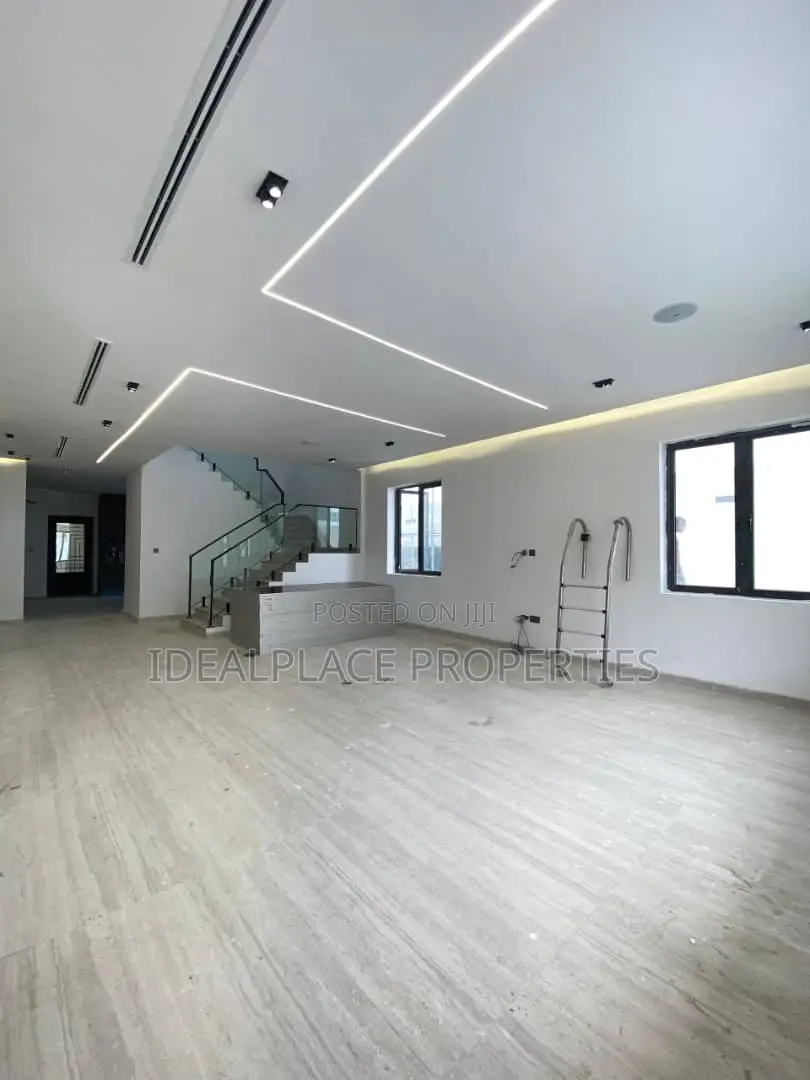 4bdrm Duplex in Lekki Phase 1 for sale