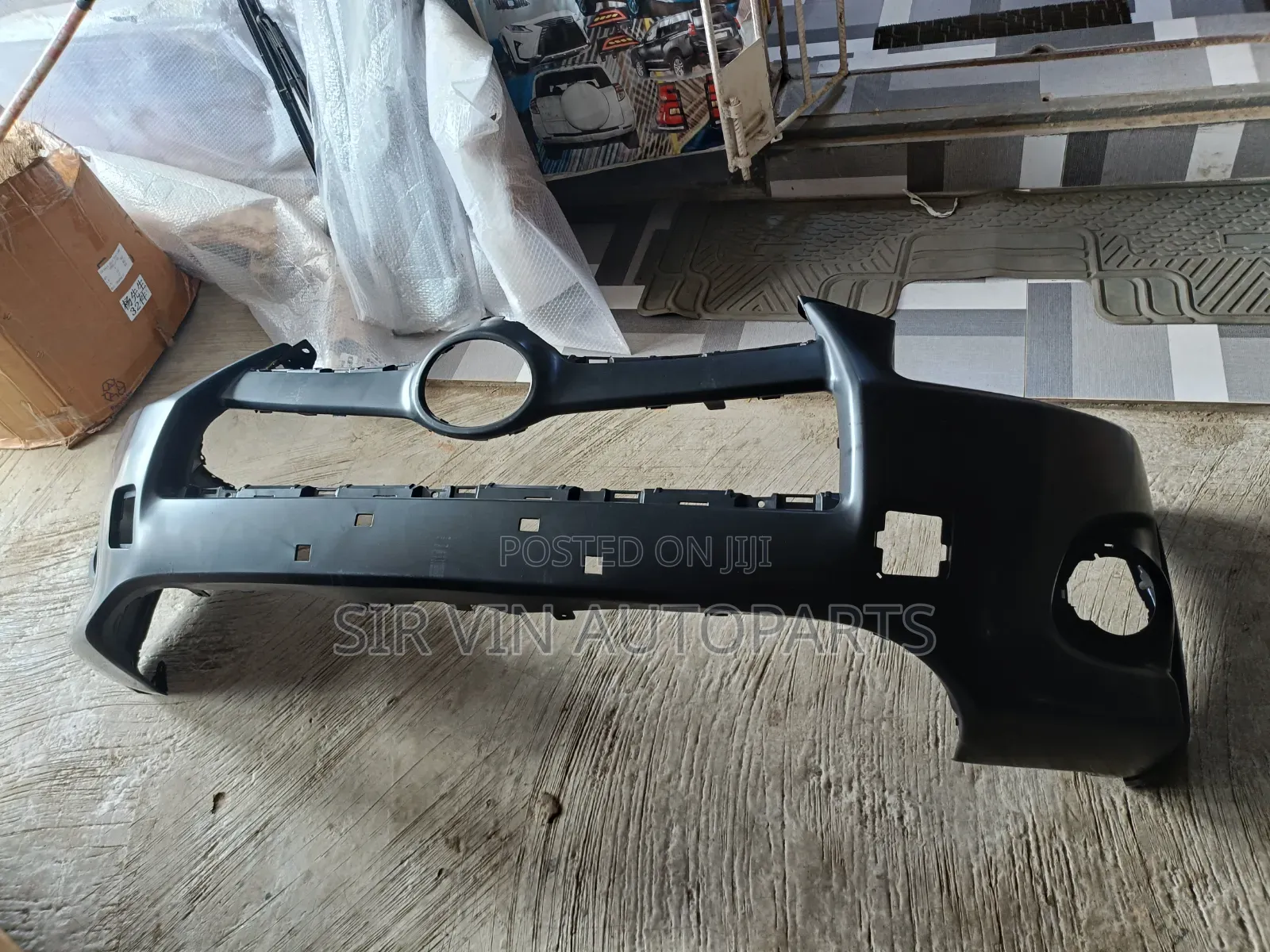 Empty Bumper Toyota Rav 4 2012
