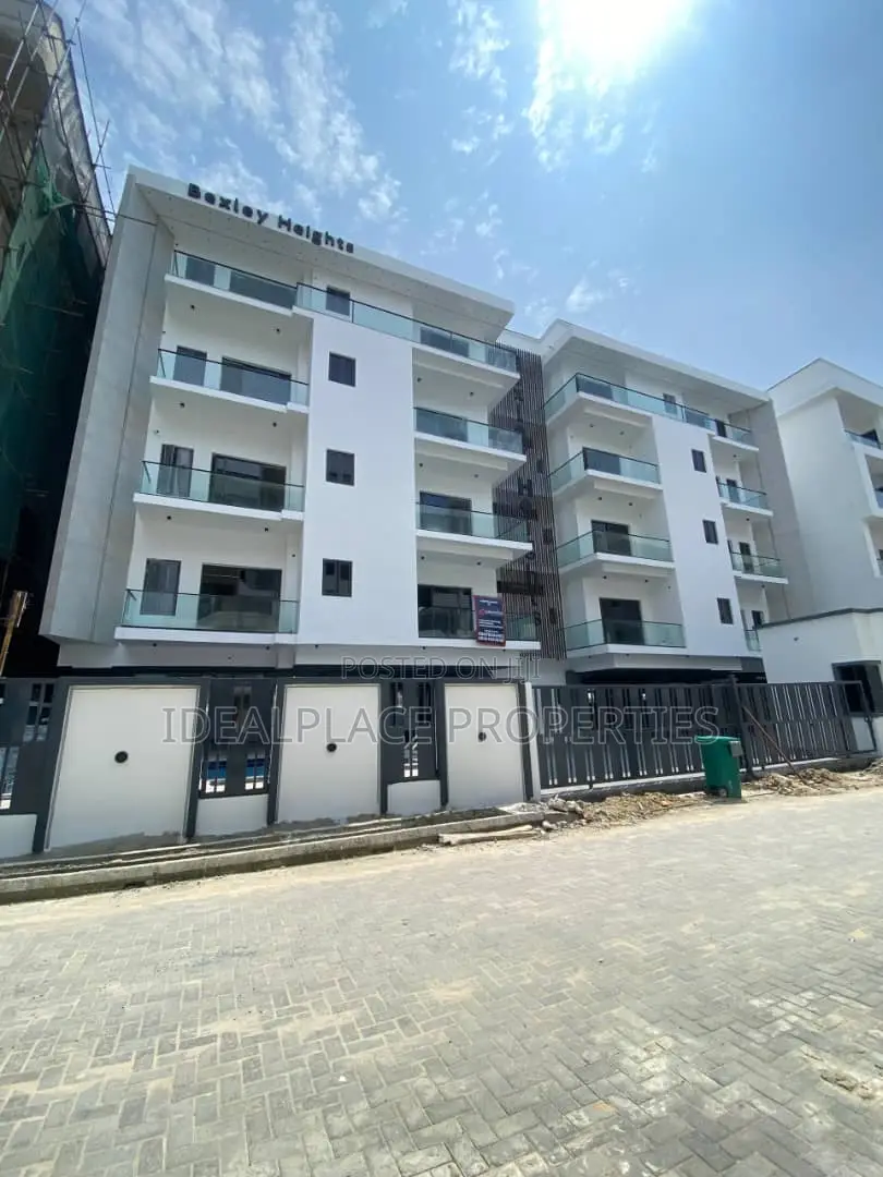 2bdrm Apartment in Lekki Phase 1 for sale