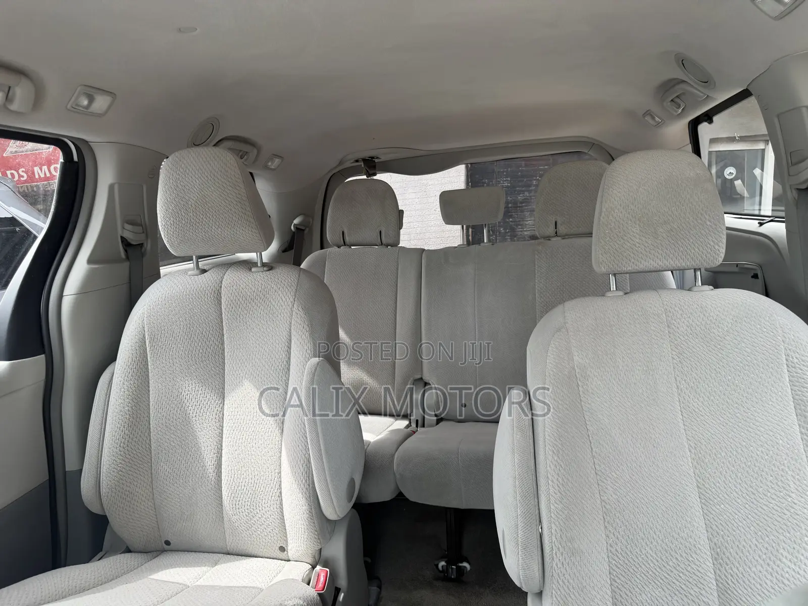 Toyota Sienna 2013 White