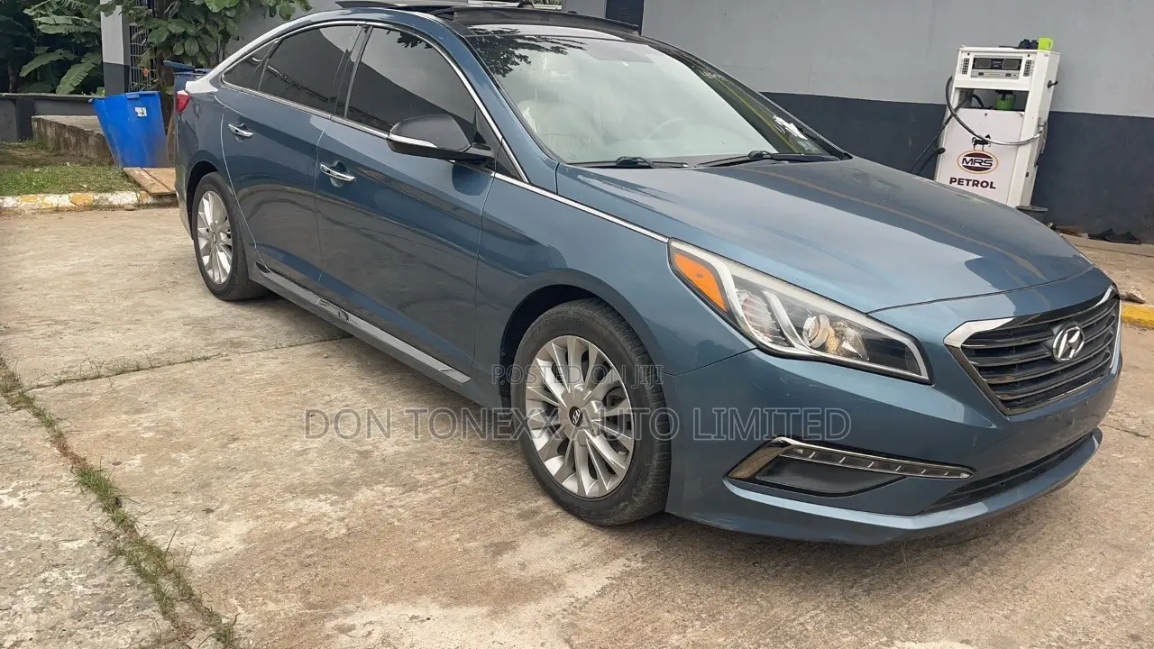 Hyundai Sonata Limited 4dr Sedan (2.4L 4cyl 6A) 2015 Blue