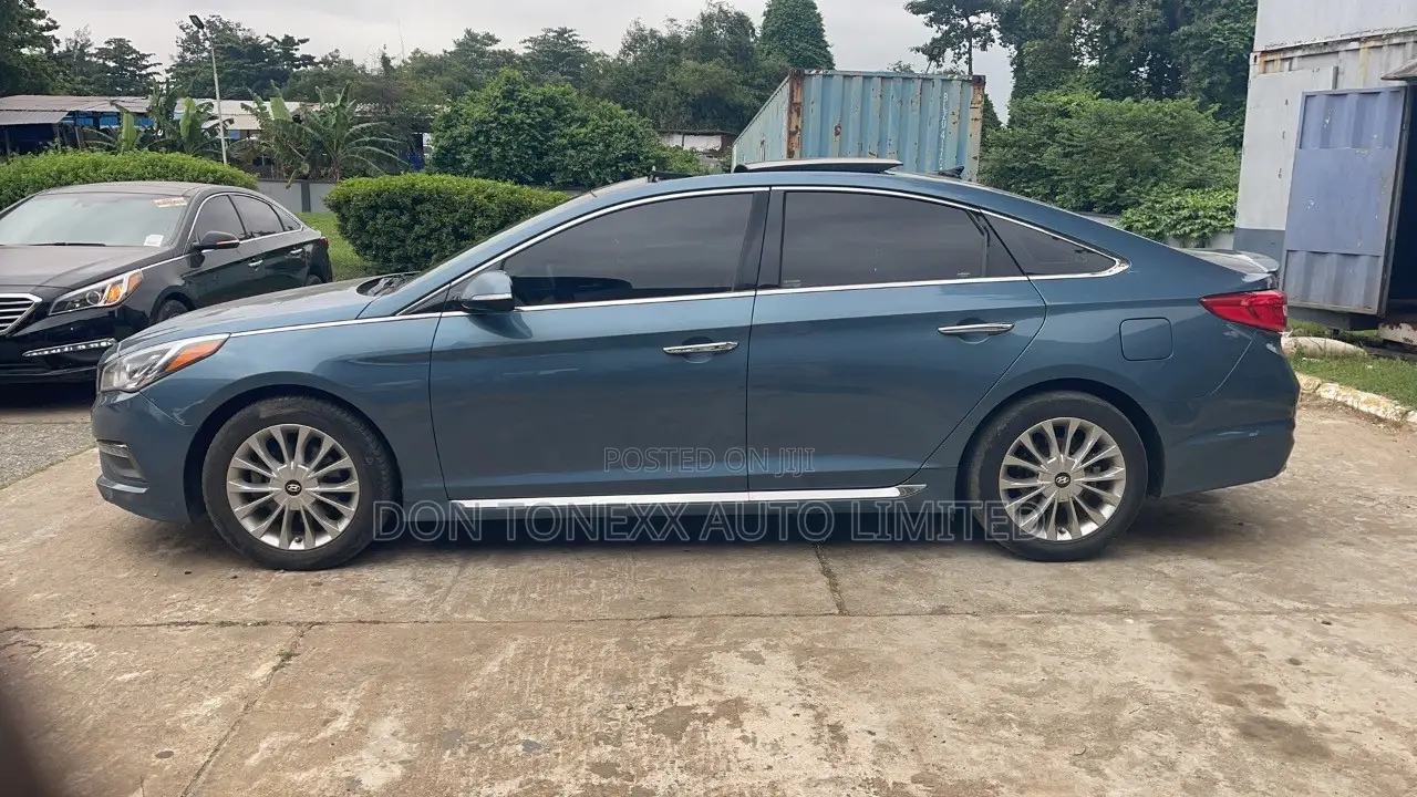 Hyundai Sonata Limited 4dr Sedan (2.4L 4cyl 6A) 2015 Blue