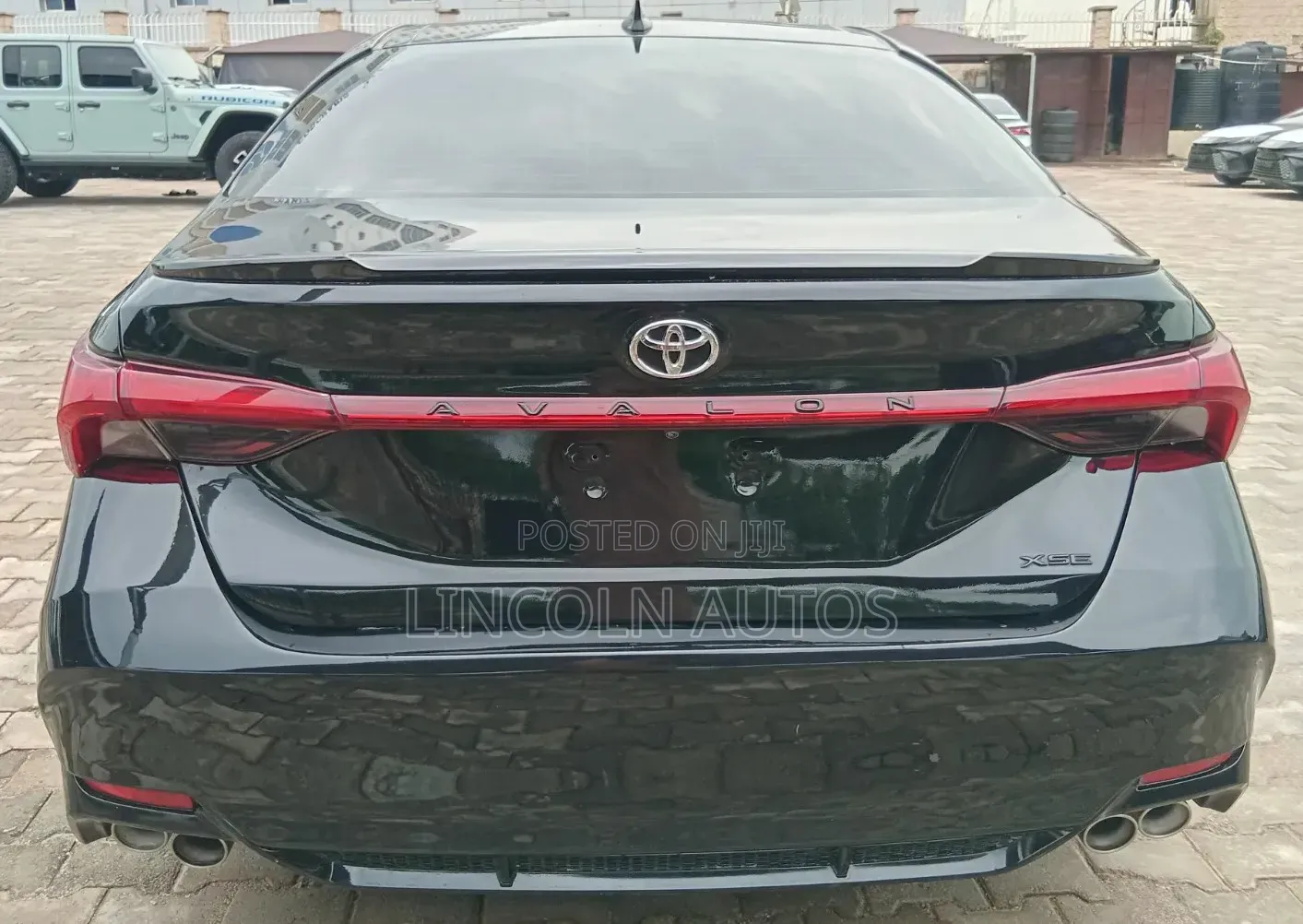 Toyota Avalon XSE FWD Sedan (3.5L V6 8A) 2019 Matt Black