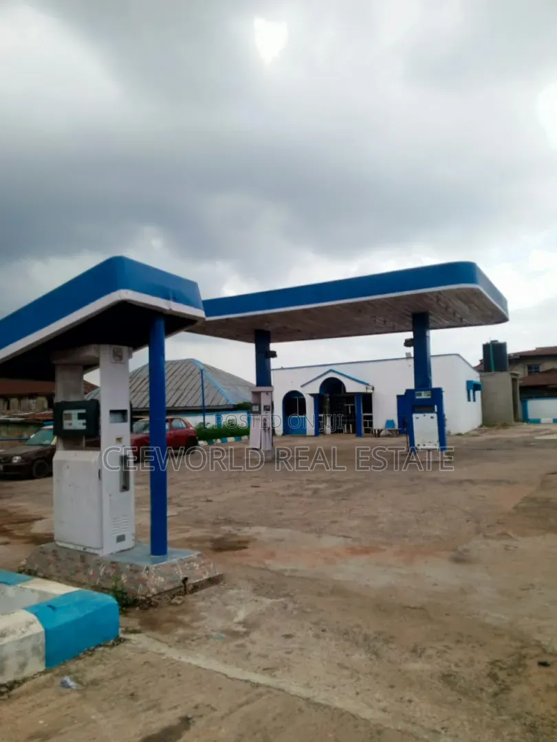 A Functioning Filling Station Available for Sale Along Idi Ayunre IB