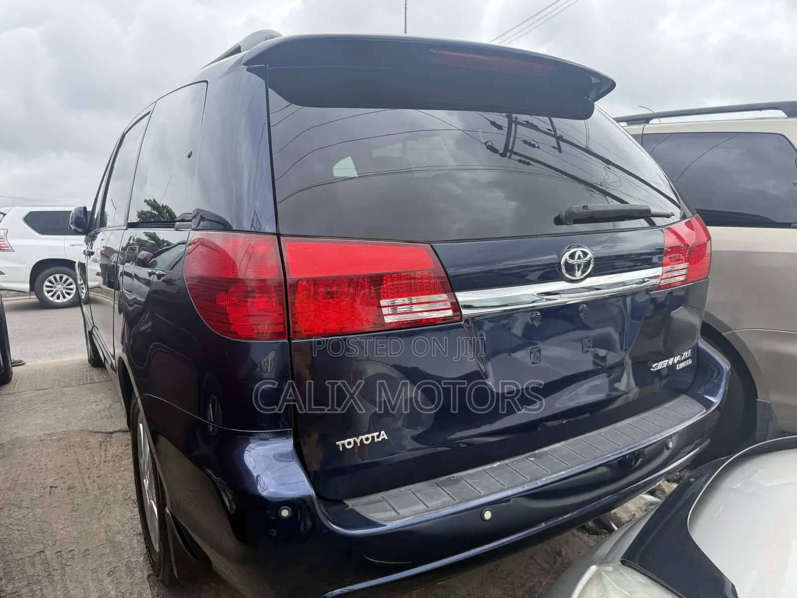 Toyota Sienna 2006 Blue