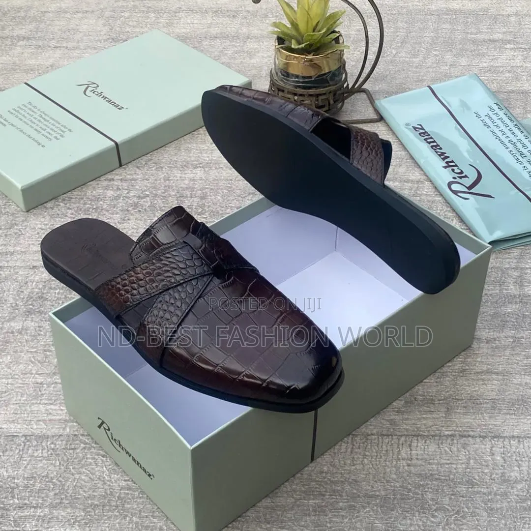 Quality Men's Half Shoes