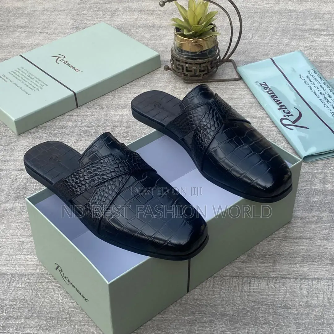 Quality Men's Half Shoes