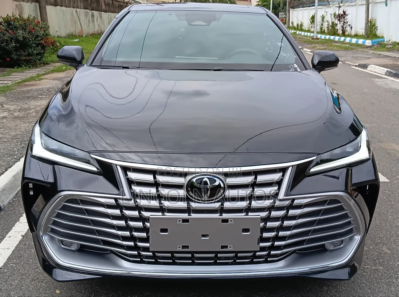 Toyota Avalon 2025 Matt Black