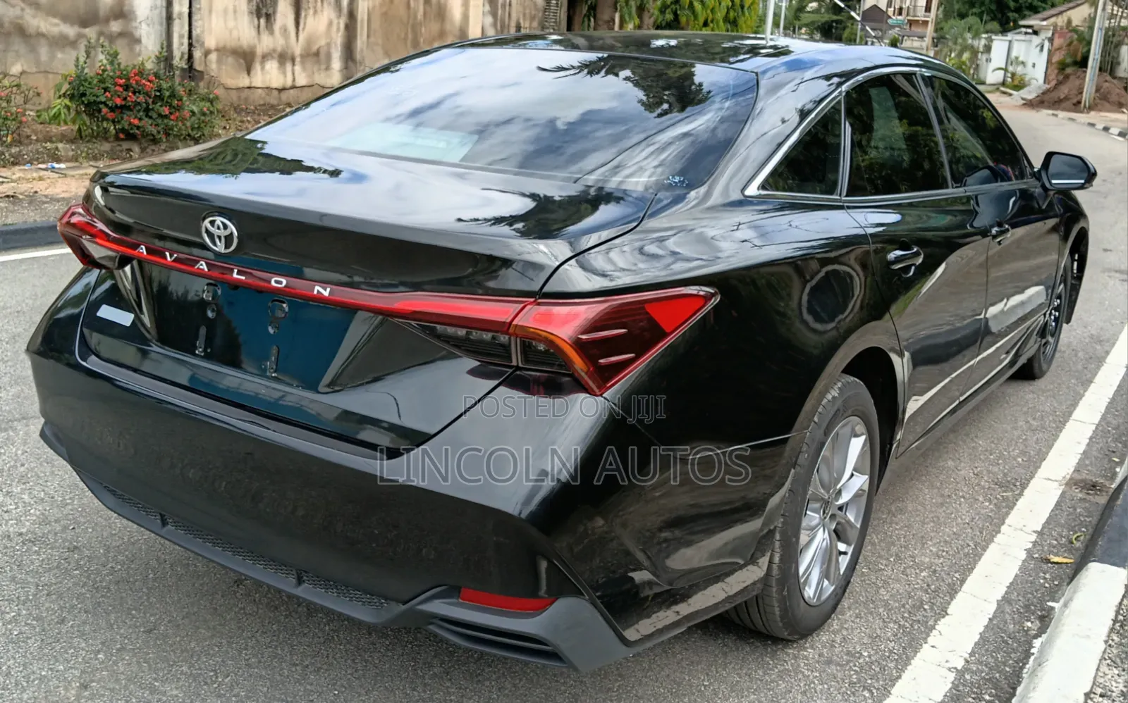 Toyota Avalon 2025 Matt Black