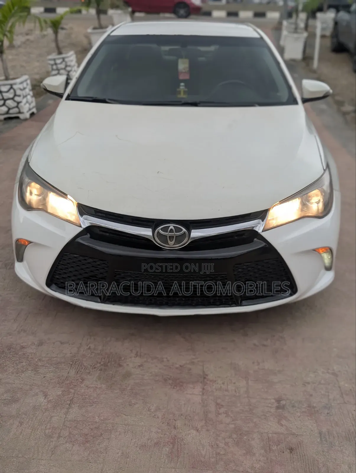 Toyota Camry XSE 4dr Sedan (2.5L 4cyl 6A) 2015 White