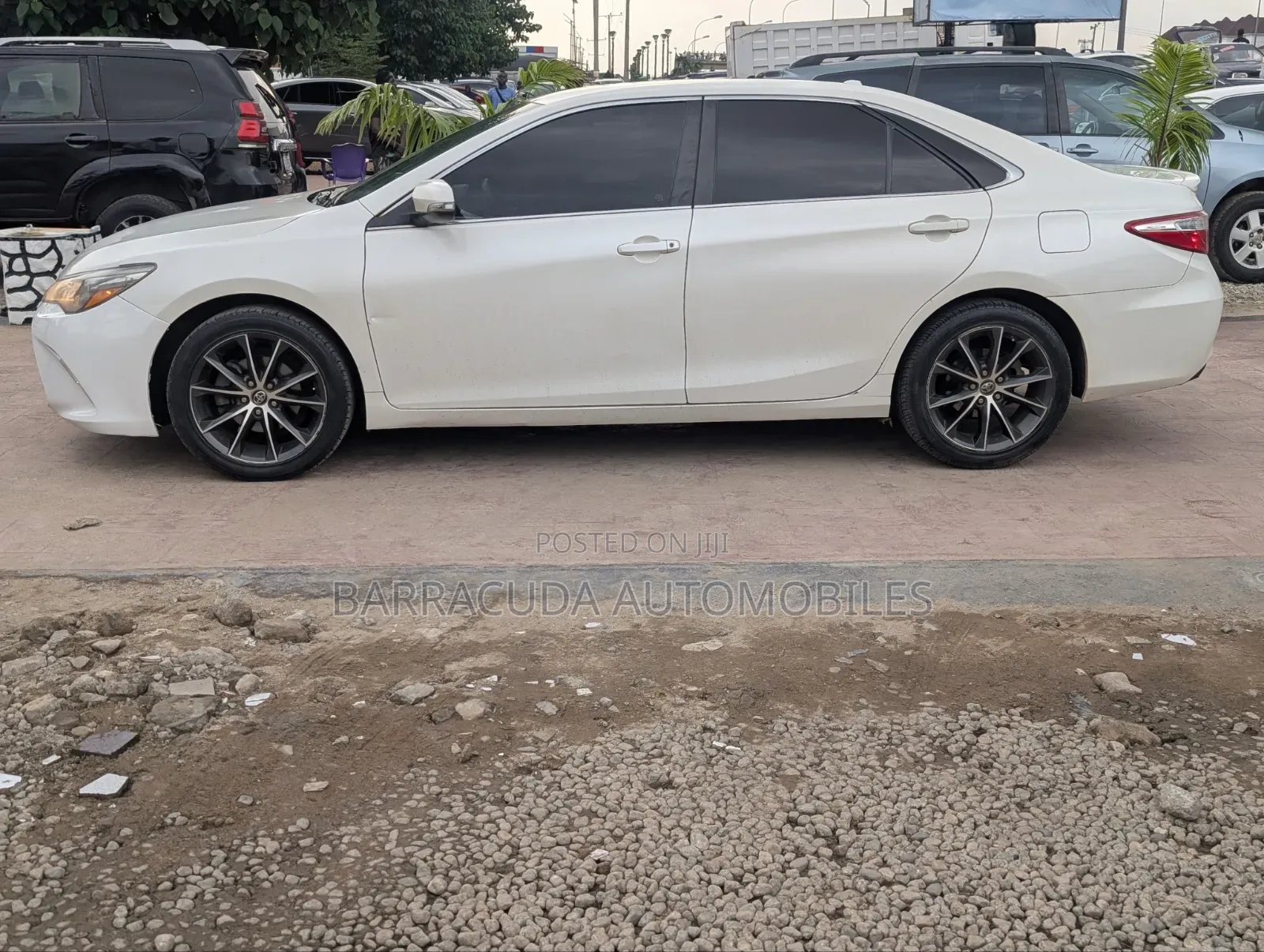 Toyota Camry XSE 4dr Sedan (2.5L 4cyl 6A) 2015 White