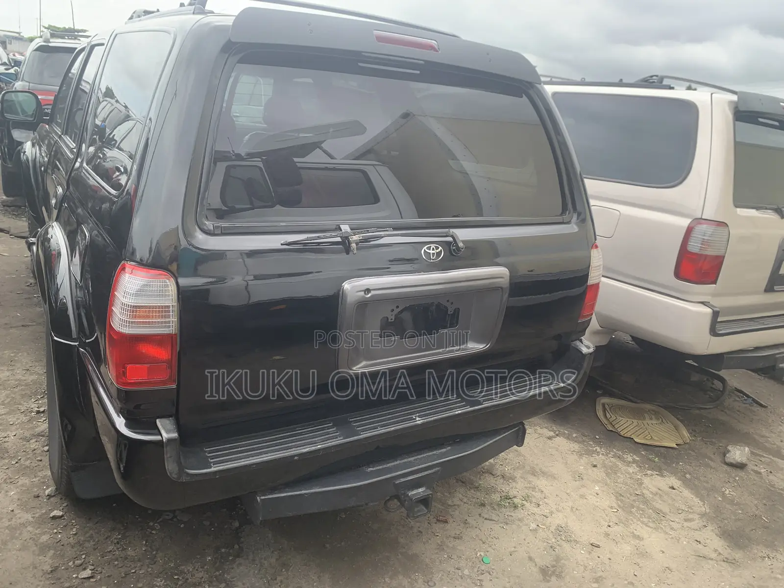 Toyota 4-Runner 2000 Black