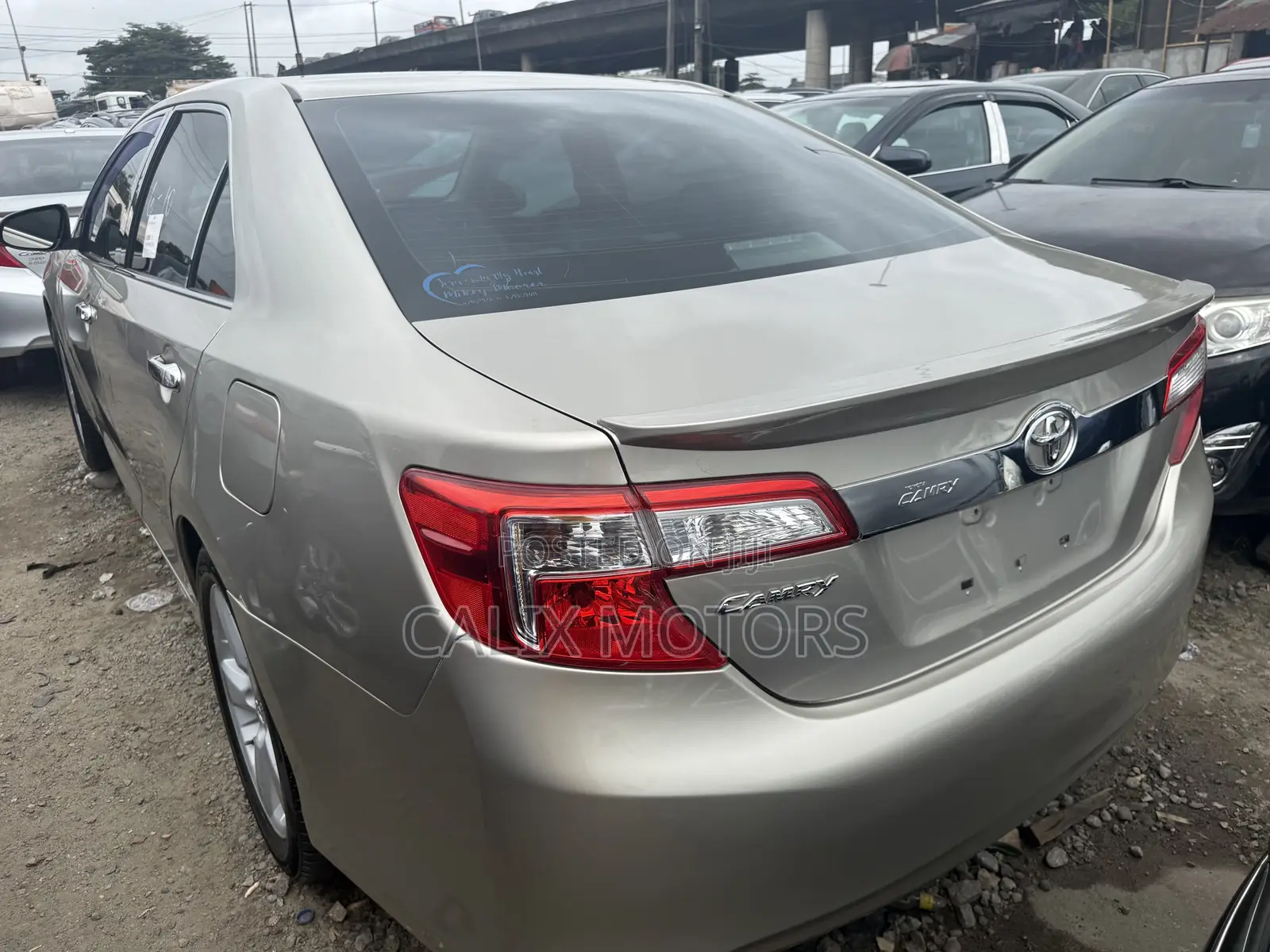 Toyota Camry 2014 Gold