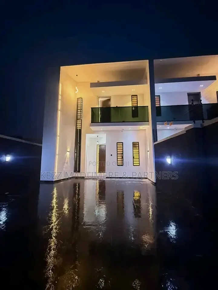 4bdrm Duplex in Woji , Port Harcourt for sale