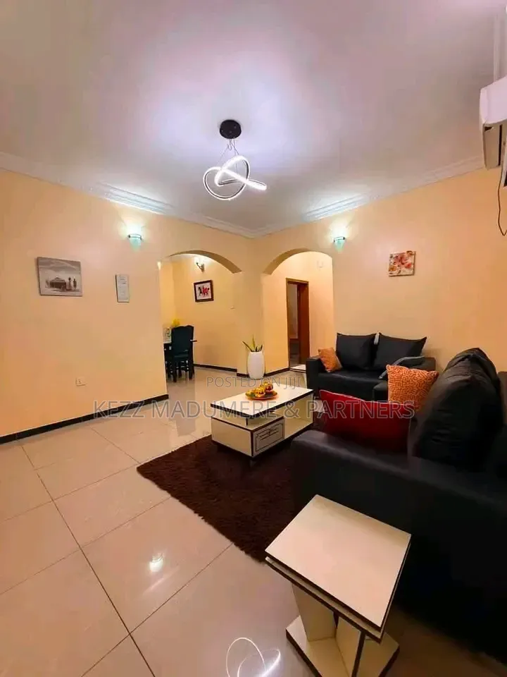 5bdrm Block of Flats in Rumuibekwe Housing for sale
