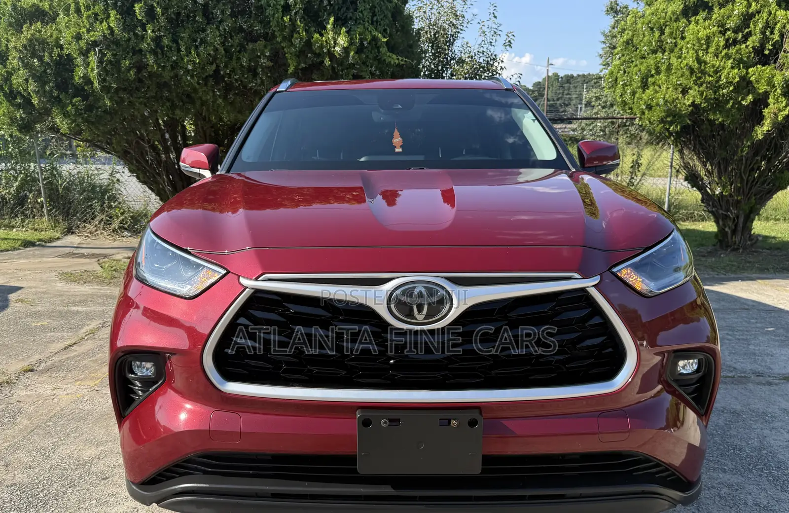 Toyota Highlander XLE 2021 Red