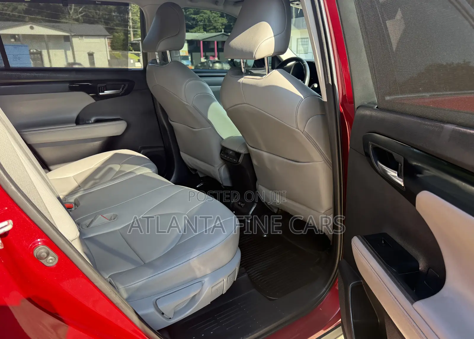 Toyota Highlander XLE 2021 Red