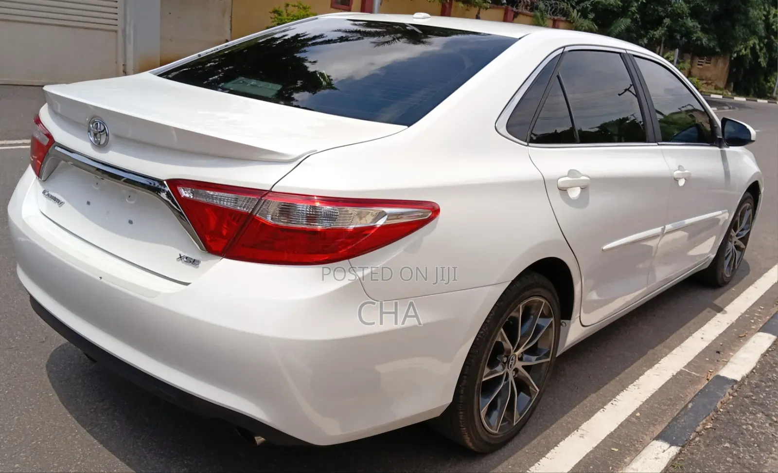 Toyota Camry XSE 4dr Sedan (2.5l 4cyl 6A) 2016 Off white