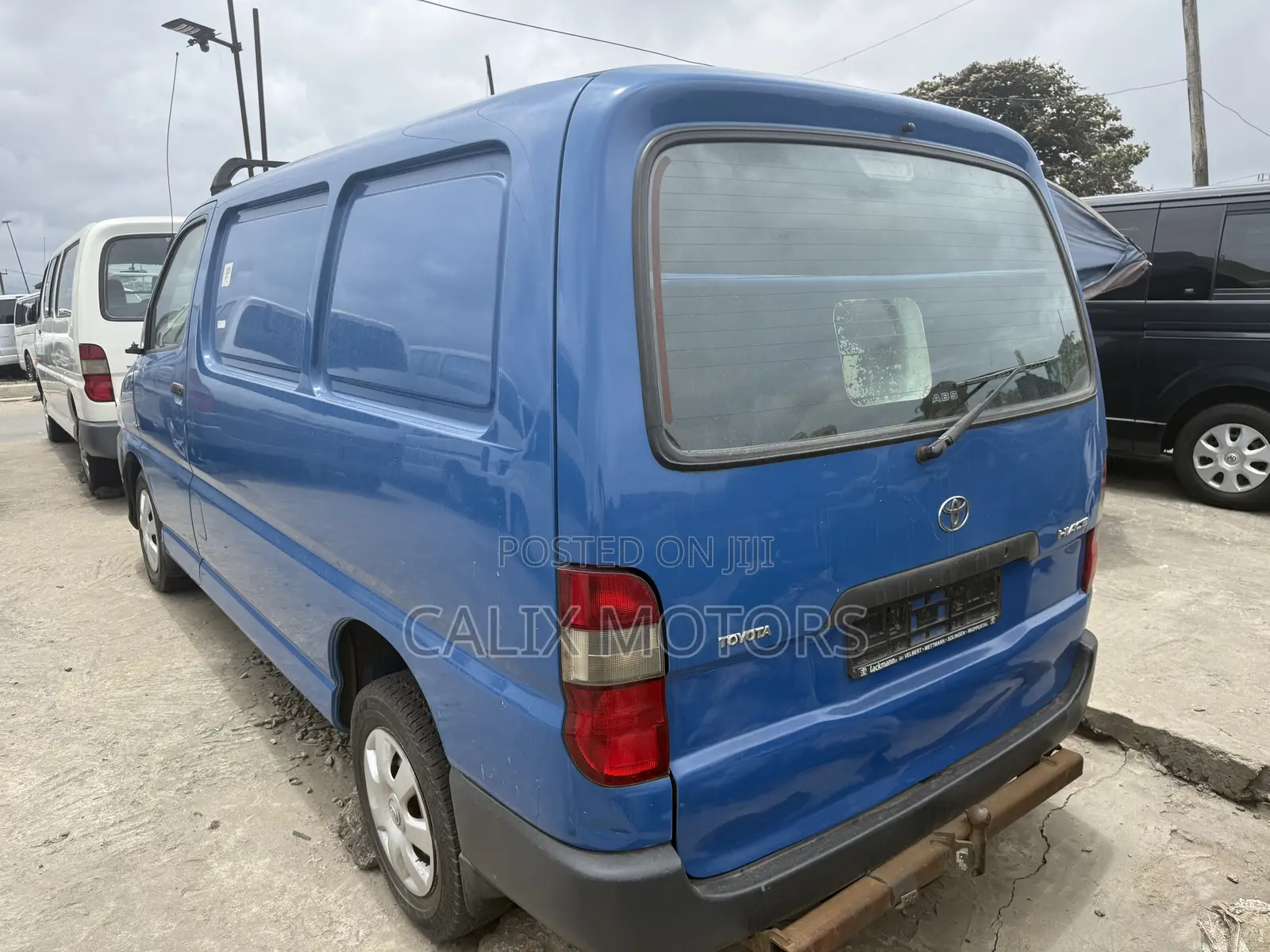 Toyota HiAce 2008 Blue