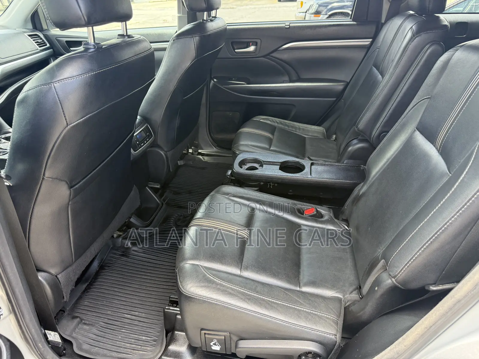 Toyota Highlander SE 4x2 V6 (3.5L 6cyl 8A) 2018 Silver