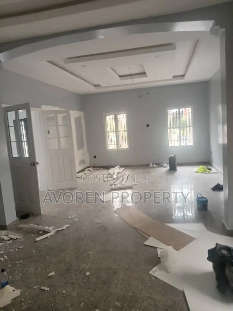 4bdrm Apartment in Carlton Gate Estate, Chevron for rent