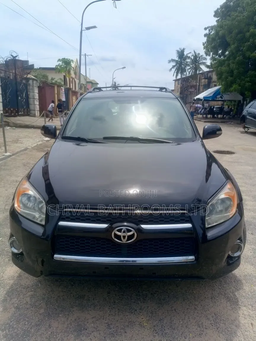 Toyota RAV4 2010 Black