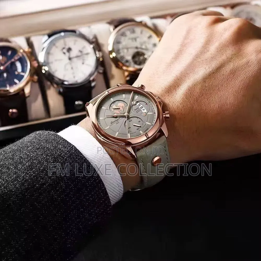 Poedagar Luxury Leather Chronograph Watch