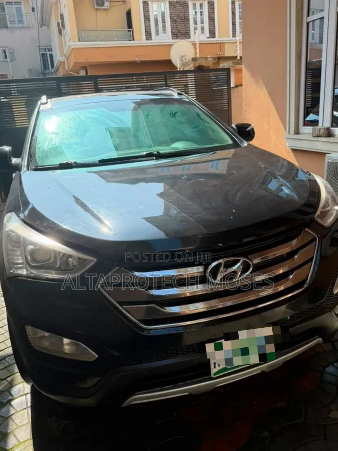 Hyundai Santa Fe Limited 4dr SUV (3.3L 6cyl 6A) 2015 Black