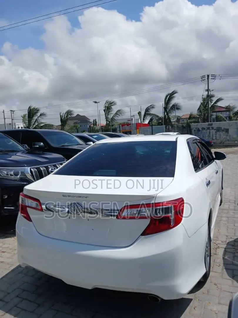 Toyota Camry 2013 White