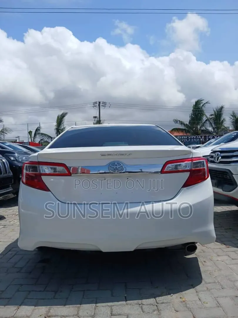 Toyota Camry 2013 White